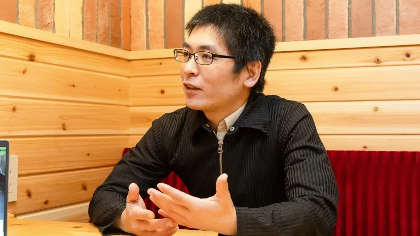 お話しされる高木さま