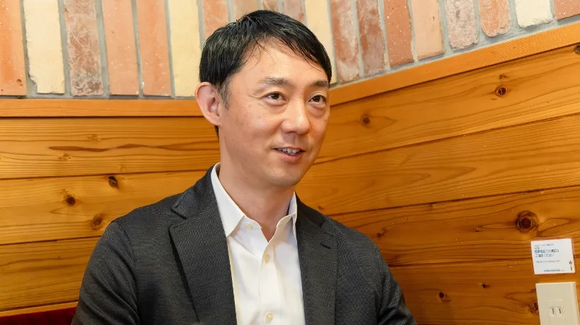 お話しされる髙橋さま